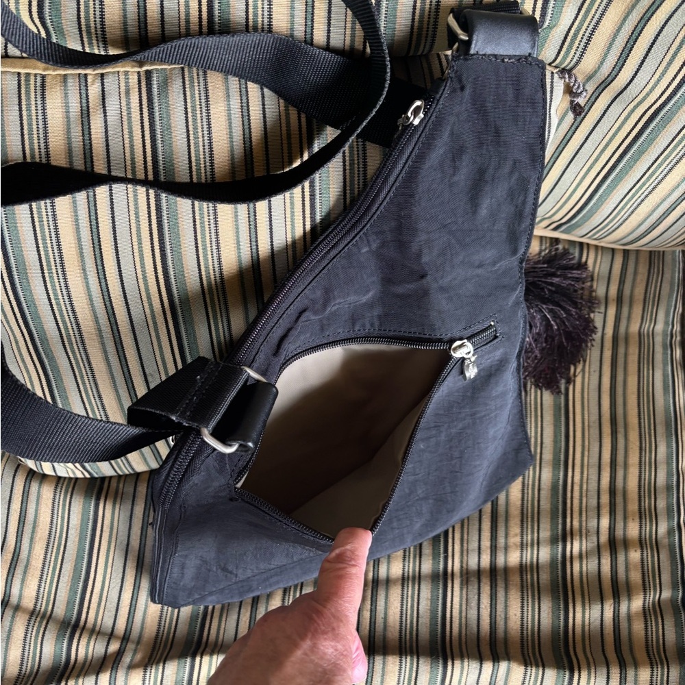 Baggallini Black Crossbody Bag with Durable Design - Picture 4 of 5